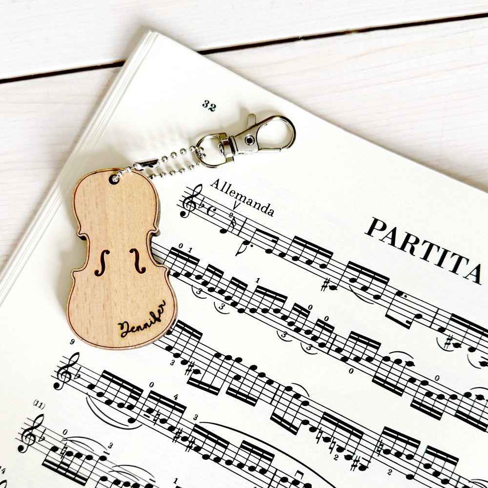 Personalized Violin Keychain (Natural Wood)